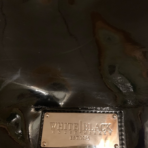 White House Black Market Floral Purse - Picture 4 of 8